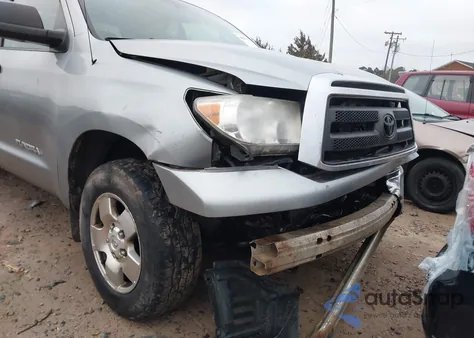 2010 Toyota Tundra Grade 4.6L V8 из США, поврежденный, VIN 5TFUM5F15AX008929